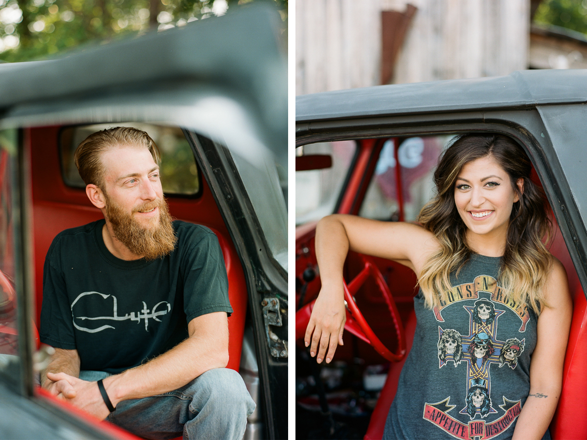 vintage-truck-engagement-session-3