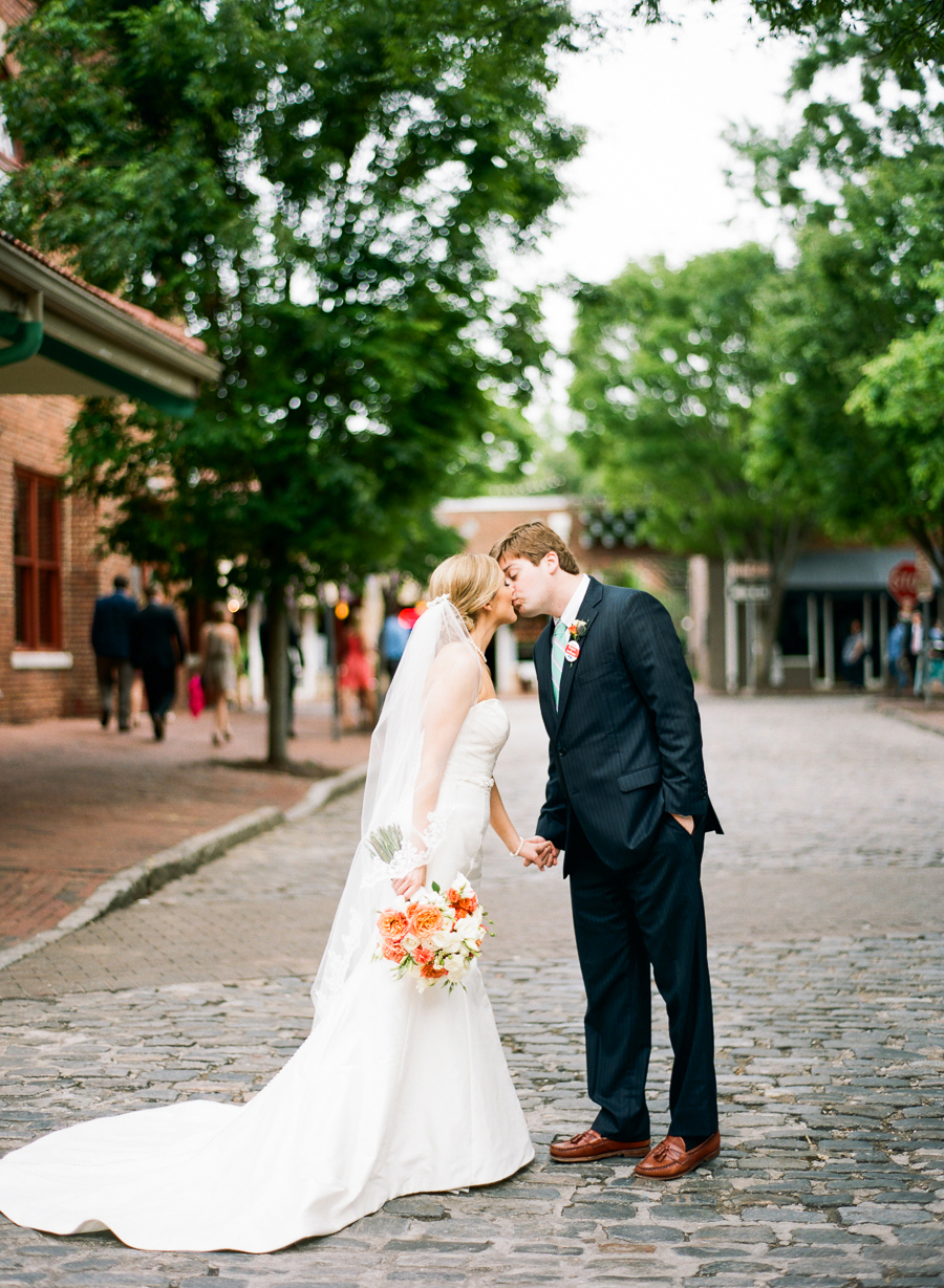 downtown-raleigh-wedding-17